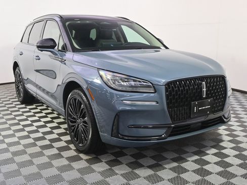 New 2026 Lincoln Corsair Premiere image 9