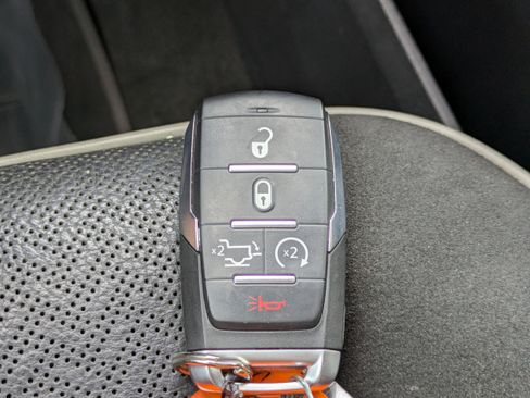 Used 2022 RAM 1500 Laramie AWD/4WD image 30