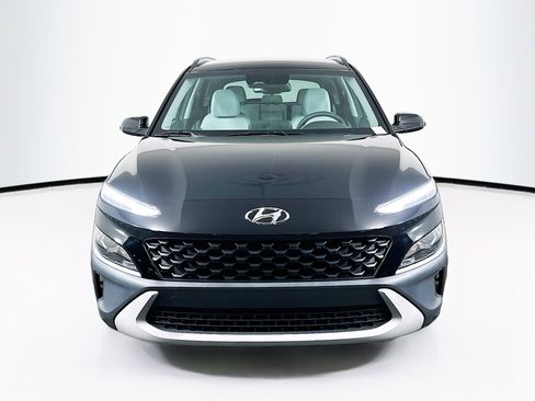 Used 2023 Hyundai Kona SEL AWD/4WD image 2