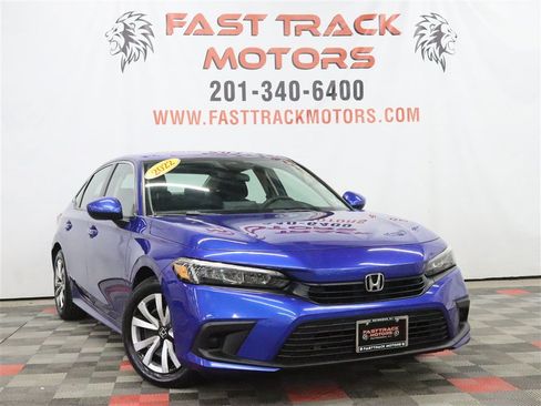 Used 2022 Honda Civic LX image 2
