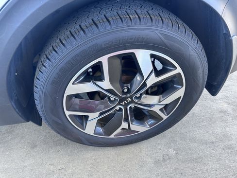 Used 2020 Kia Sportage EX FWD image 14
