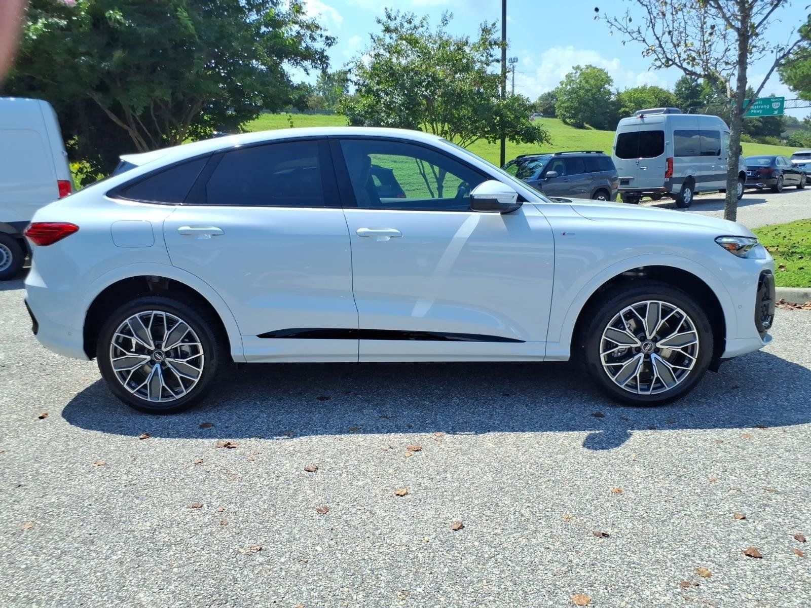 New 2026 Audi Q5 Premium Plus AWD/4WD image 7