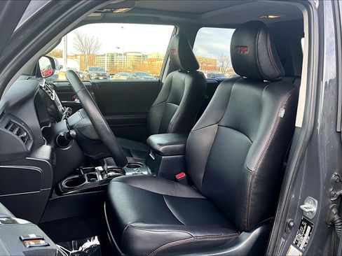 Used 2024 Toyota 4Runner TRD Off-Road Premium image 24