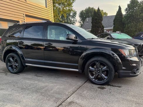Used 2019 Dodge Journey Crossroad AWD/4WD image 2