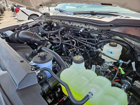 New 2026 Ford F250 XL w/ XL Off-Road Package AWD/4WD image 15