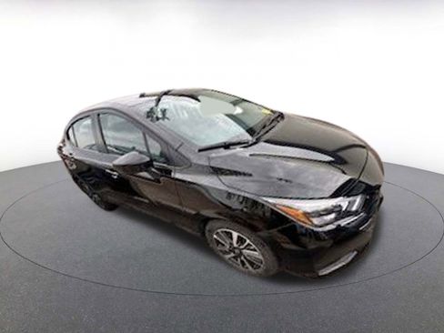 Used 2025 Nissan Versa SV w/ Trunk Package image 2