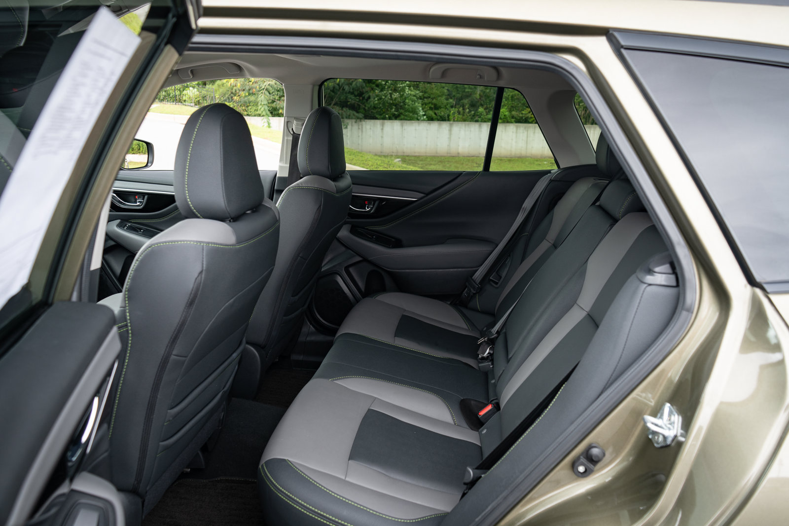 Used 2025 Subaru Outback Onyx Edition AWD/4WD image 19