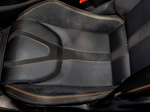 New 2024 McLaren 750S Spider RWD image 32