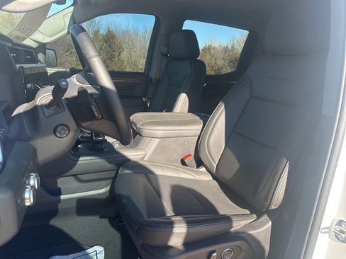 Used 2024 GMC Sierra 1500 Denali w/ Technology Package image 6