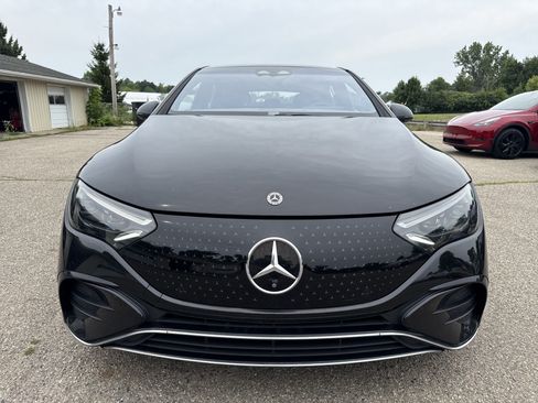 Used 2023 Mercedes-Benz EQE 350+ 4MATIC Sedan image 11