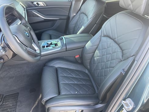 New 2026 BMW X5 xDrive50e w/ Climate Comfort Package image 18