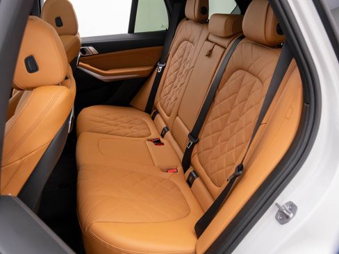 Certified 2024 BMW X5 xDrive40i w/ Parking Assistance Package image 19