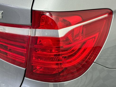 Used 2017 BMW X3 xDrive28i w/ Premium Package image 32