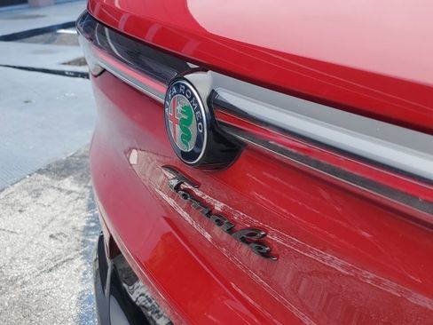 Used 2024 Alfa Romeo Tonale Speciale AWD/4WD image 10