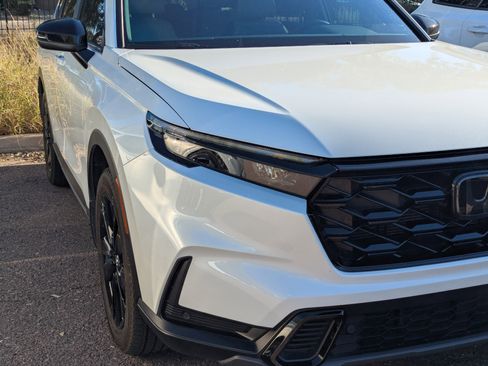 Used 2024 Honda CR-V Sport Touring image 6