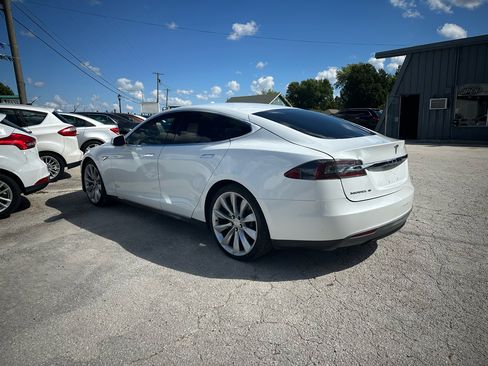 Used 2013 Tesla Model S image 7