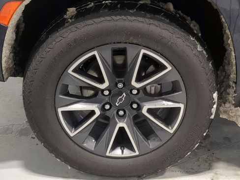 Used 2023 Chevrolet Tahoe Z71 w/ Luxury Package image 27