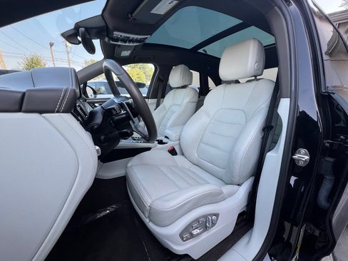 Used 2017 Porsche Macan S AWD/4WD image 13