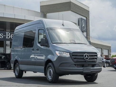 New 2025 Mercedes-Benz Sprinter 2500 image 1