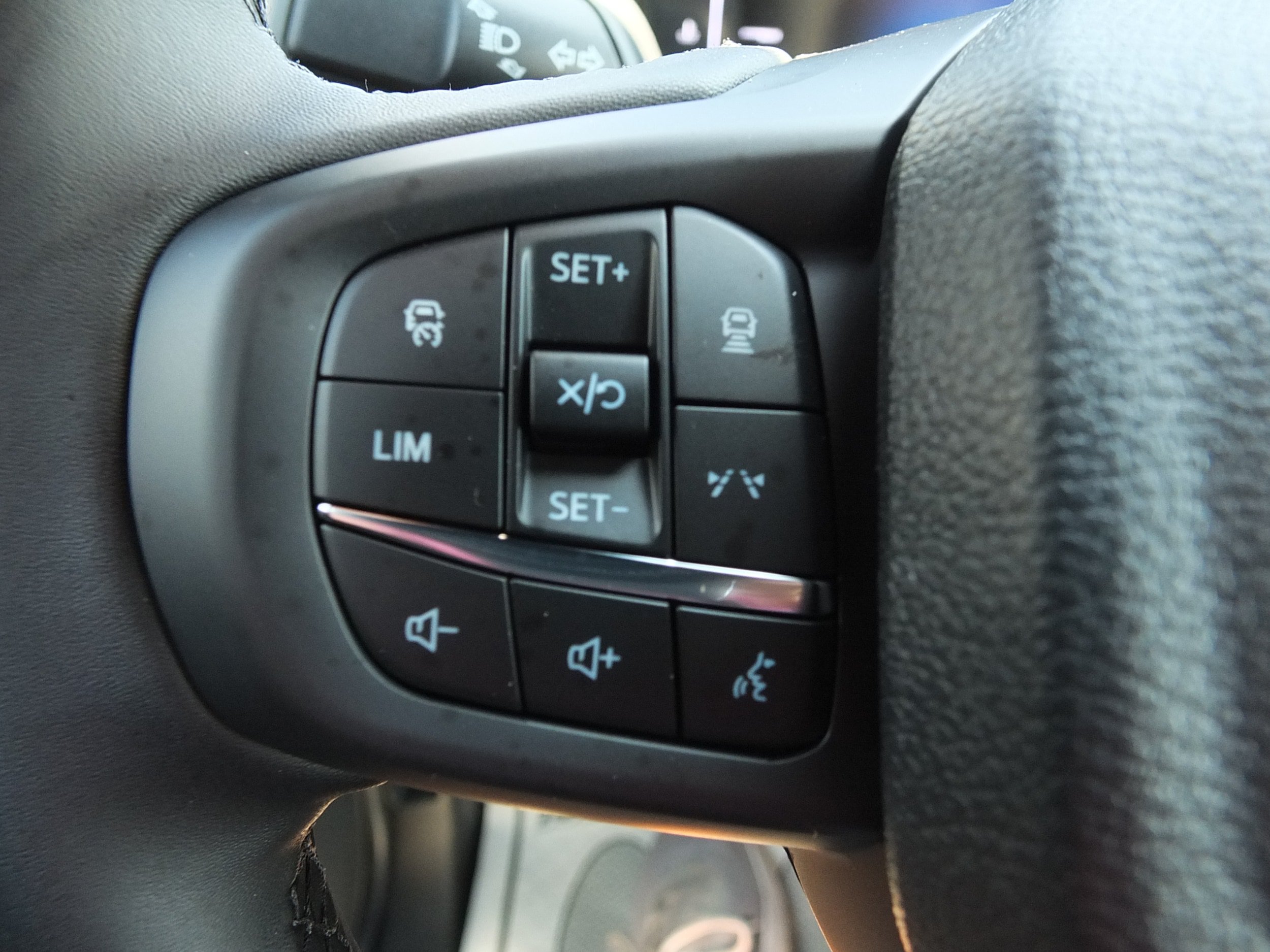 New 2026 Ford Ranger XLT w/ Technology Package AWD/4WD image 17