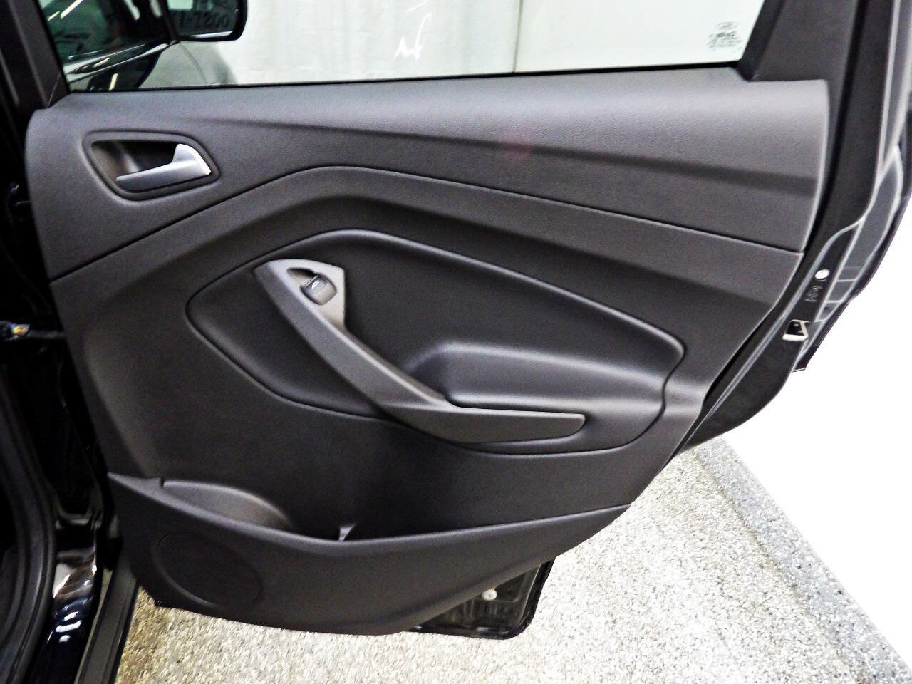 Used 2018 Ford Escape SE AWD/4WD image 12