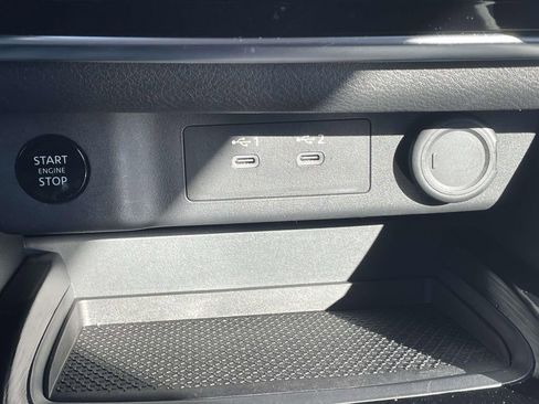 Used 2025 Nissan Rogue S image 28