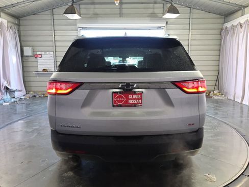 Used 2020 Chevrolet Traverse RS image 8