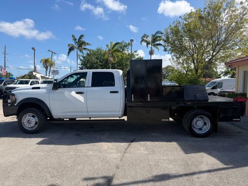 Used 2023 RAM 5500 Tradesman image 3