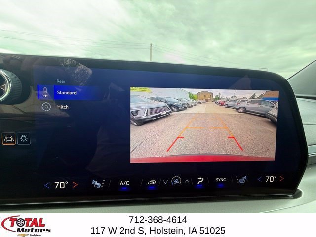 Used 2025 Chevrolet Traverse LT AWD/4WD image 27