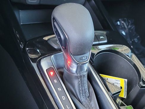 New 2025 Chevrolet Trax LT w/ Driver Confidence Package FWD image 16