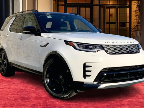 New 2026 Land Rover Discovery Limited Edition image 19