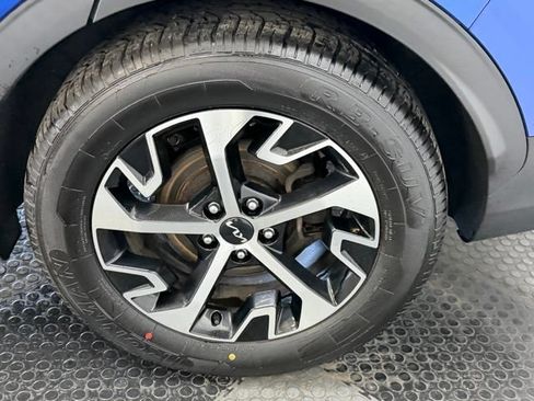 Used 2023 Kia Sportage EX FWD image 13