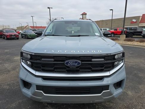 New 2026 Ford Expedition Max Platinum AWD/4WD image 8