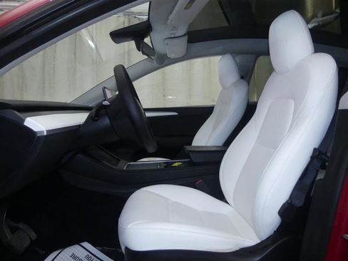 Used 2023 Tesla Model Y Long Range AWD/4WD image 20