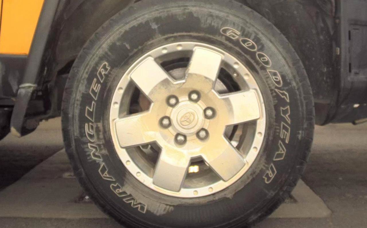 Used 2008 Toyota FJ Cruiser 4WD image 10