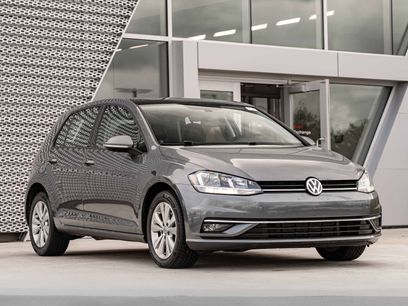 Used 2018 Volkswagen Golf SE