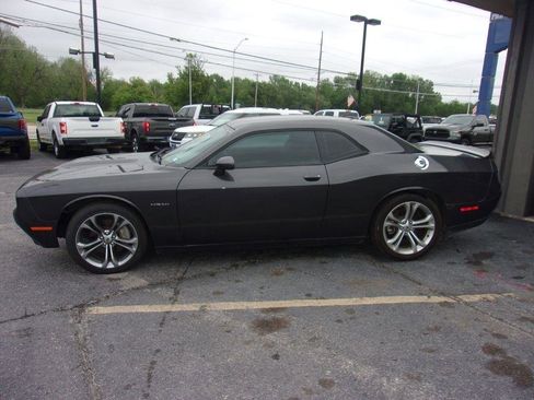 Used 2021 Dodge Challenger R/T RWD image 1
