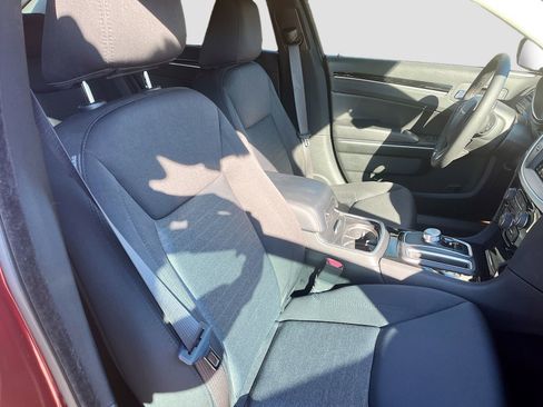 Used 2023 Chrysler 300 Touring w/ Safetytec Plus Group RWD image 27