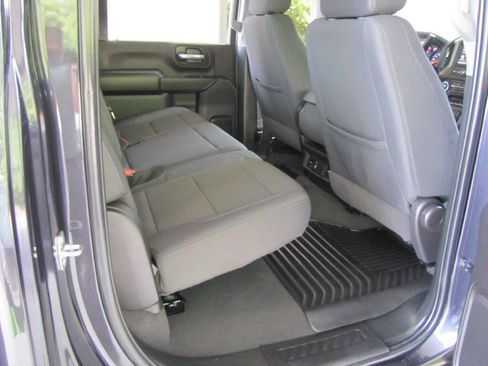 Used 2024 Chevrolet Silverado 2500 Custom w/ Custom Value Package image 20