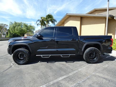 Used 2025 Toyota Tundra Limited image 9