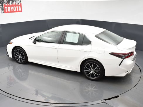 Used 2024 Toyota Camry SE w/ Cold Weather Package image 20