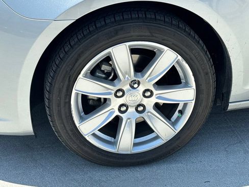 Used 2012 Buick LaCrosse Premium w/ Entertainment Package FWD image 5