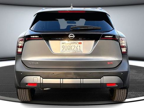 Certified 2025 Nissan Kicks SR image 5