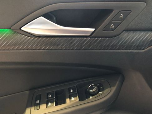 New 2024 Volkswagen Golf R AWD/4WD image 10