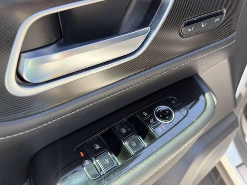 Used 2025 INFINITI QX80 Luxe RWD image 19