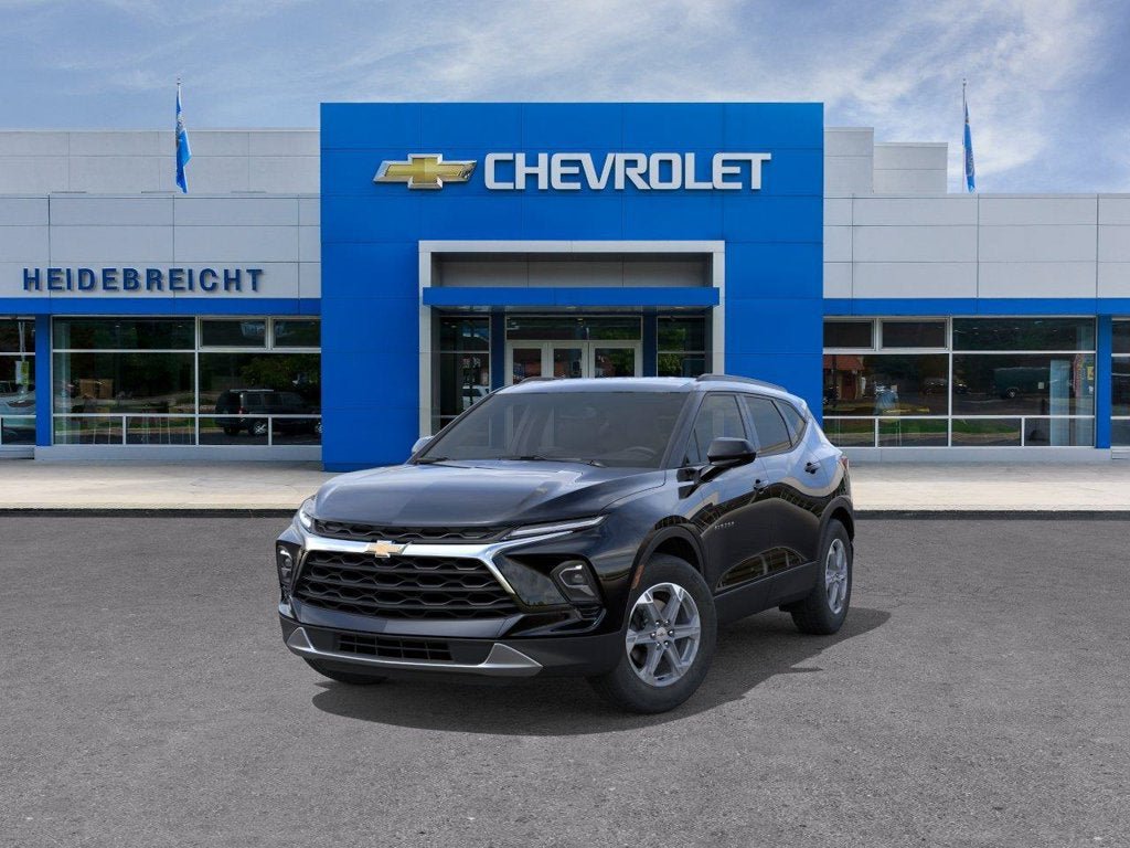 New 2026 Chevrolet Blazer LT w/ Convenience Package FWD image 8
