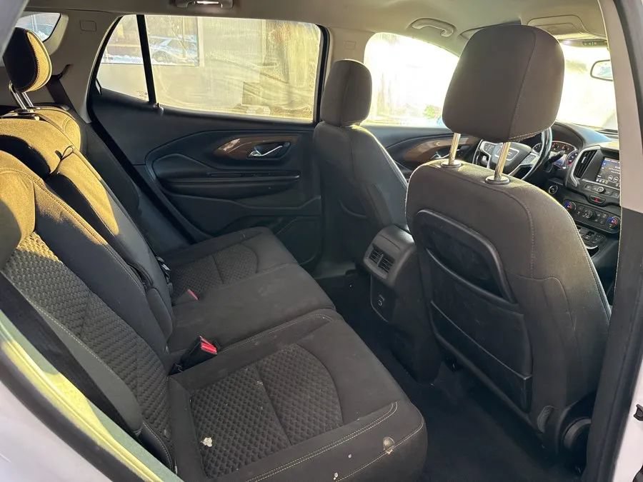 Used 2020 GMC Terrain SLE w/ Driver Convenience Package FWD image 18