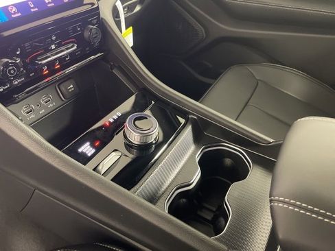 New 2025 Jeep Grand Cherokee Limited w/ Black Appearance Package image 15