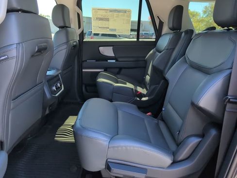 New 2026 Ford Expedition Max Active image 11