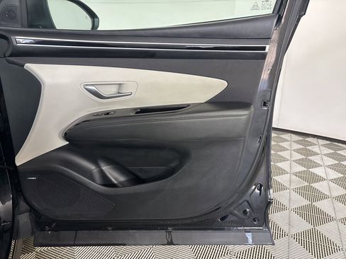Used 2024 Hyundai Tucson Limited image 27